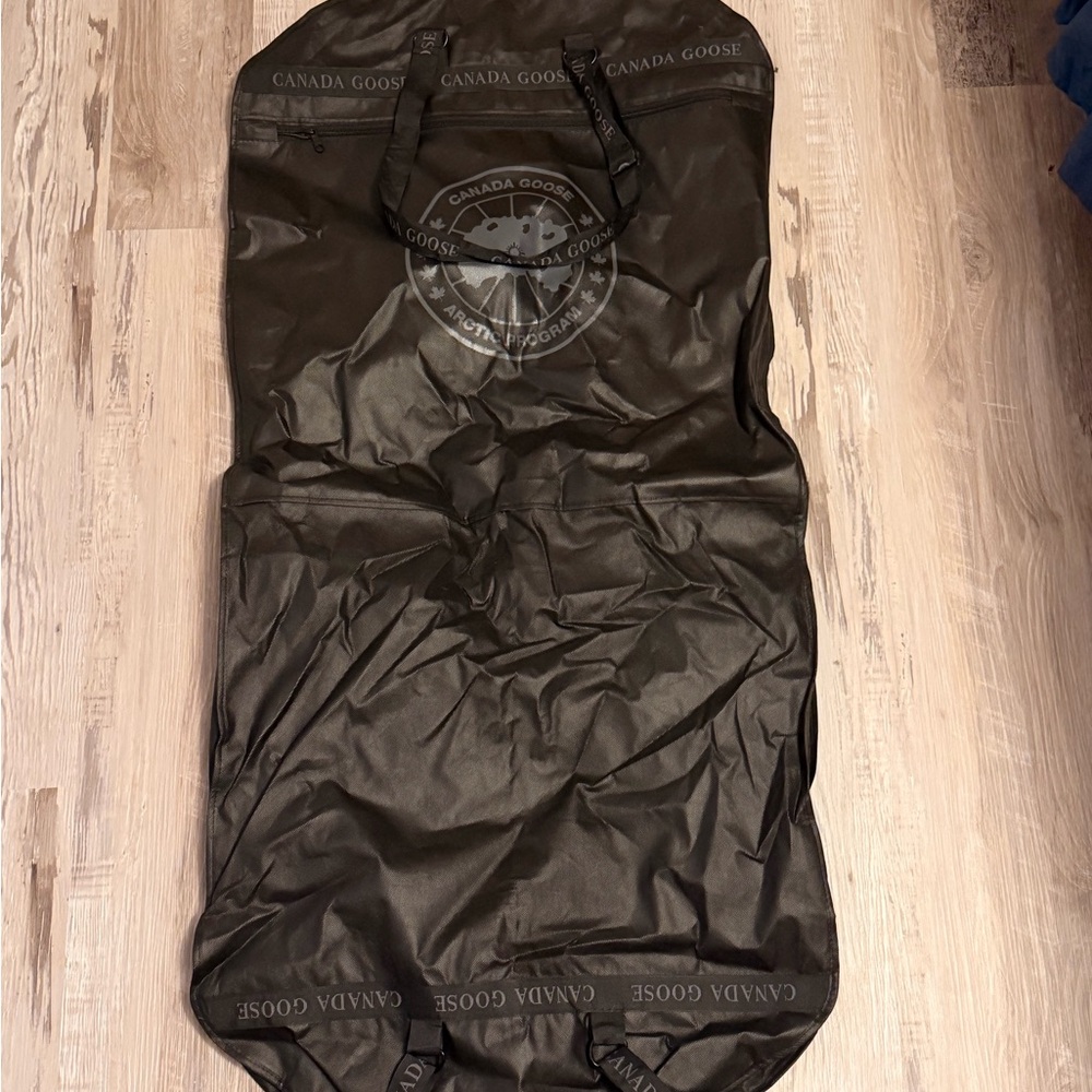 Canada Goose Black Garment Cover